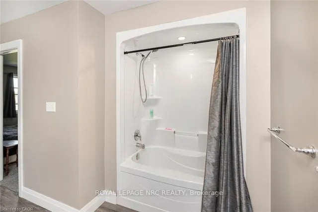 714 Cross St, Haldimand 3