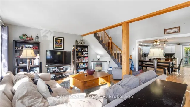 44 Hillcrest Dr, Quinte West 5