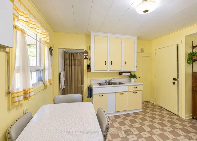 115 Jones Rd, Gravenhurst 3