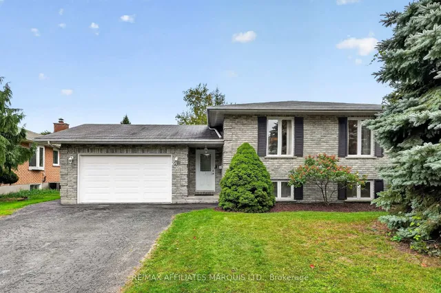 828 Chelsea Cres, Cornwall 2