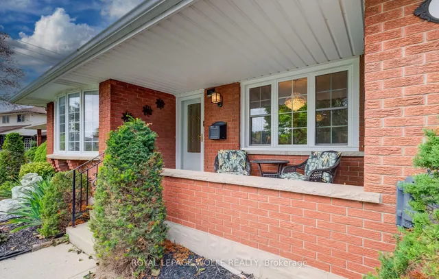 54 Fairlawn Rd, Kitchener 4