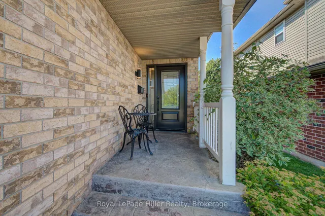 220 Schneller Dr, Wilmot 3