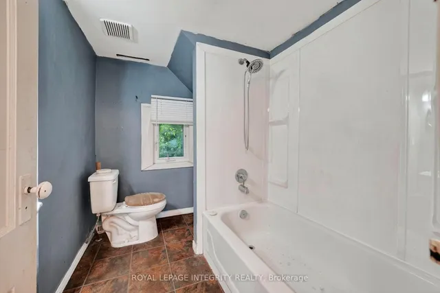 836 Marlborough St, Cornwall 5