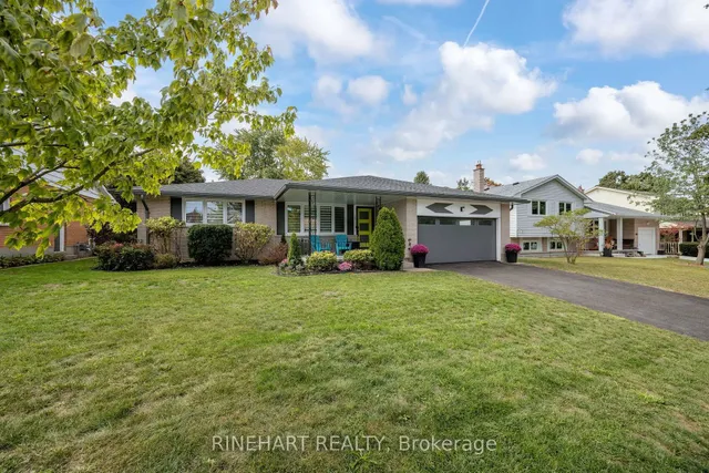 17 Applewood Lane, London South 3