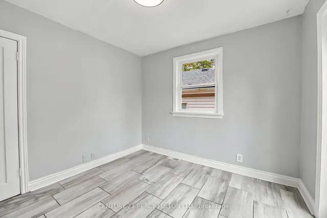 119 Pelham Rd, St. Catharines 4