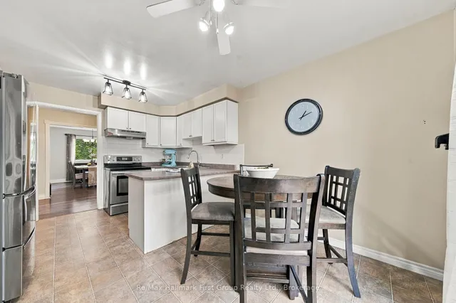 919 Heenan Crt, Cobourg 4