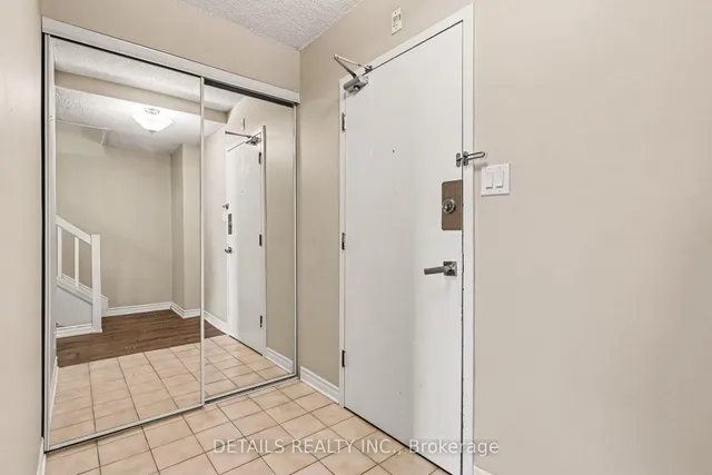 PH-4 900 Dynes Rd, Ottawa 2