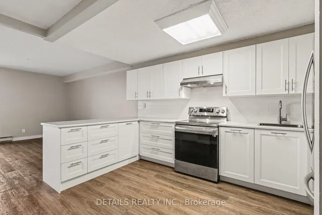 PH-4 900 Dynes Rd, Ottawa 4