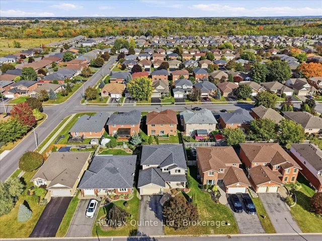 11 Huron Lane, Belleville 5