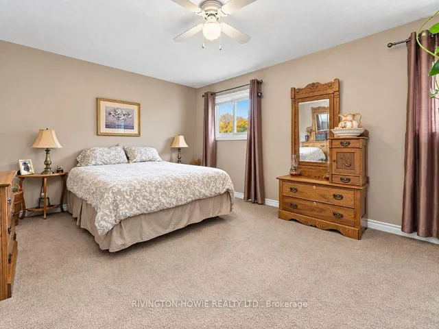 125 Snelgrove Dr, Carp 5