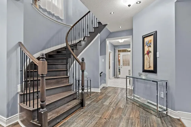 803 Logperch Circ, Ottawa 5