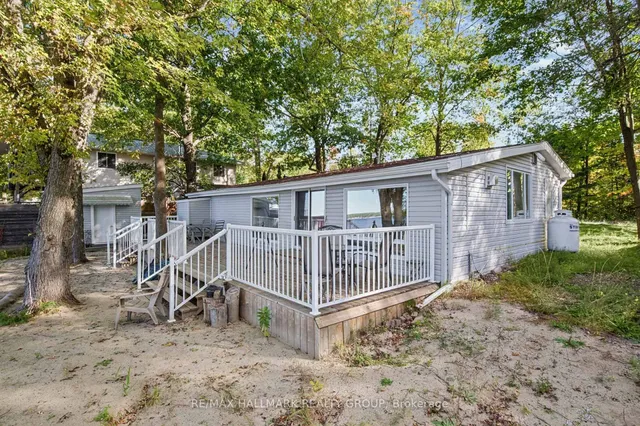4268 Armitage Ave, Ottawa 3