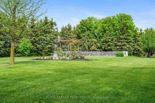 13585 County 9 Rd, North Dundas 3