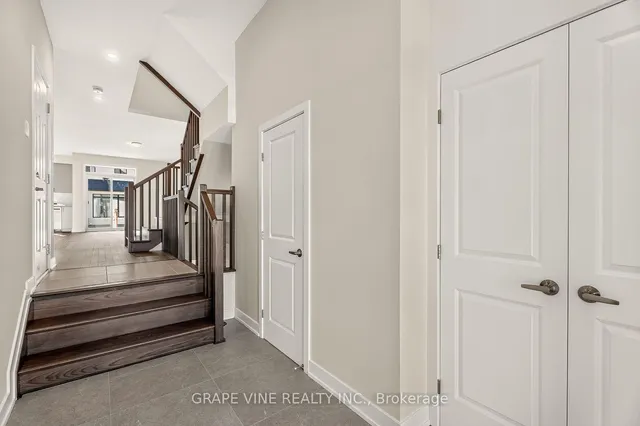 76 San Felice Circ, Kanata 5