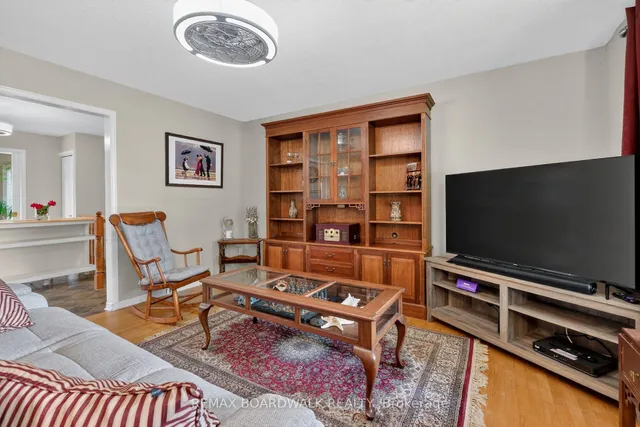 2762 Julie St, Clarence-Rockland 4