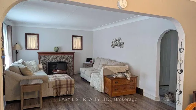 271 Joseph St, Chatham-Kent 4