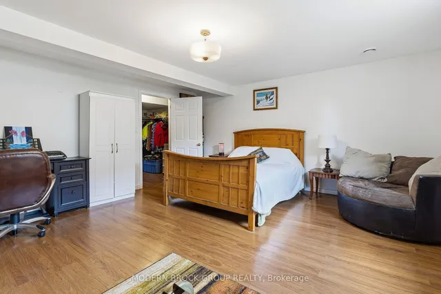 36 Hillcrest Dr, Brockville 2