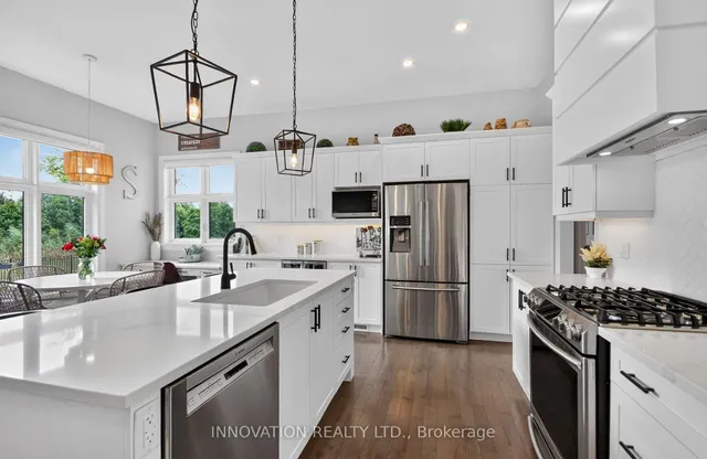 1810 Cedarlakes Way, Greely 3