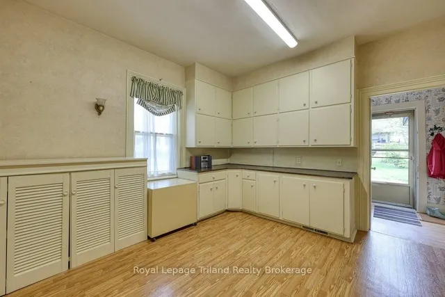 94 Rolph St, Tillsonburg 4