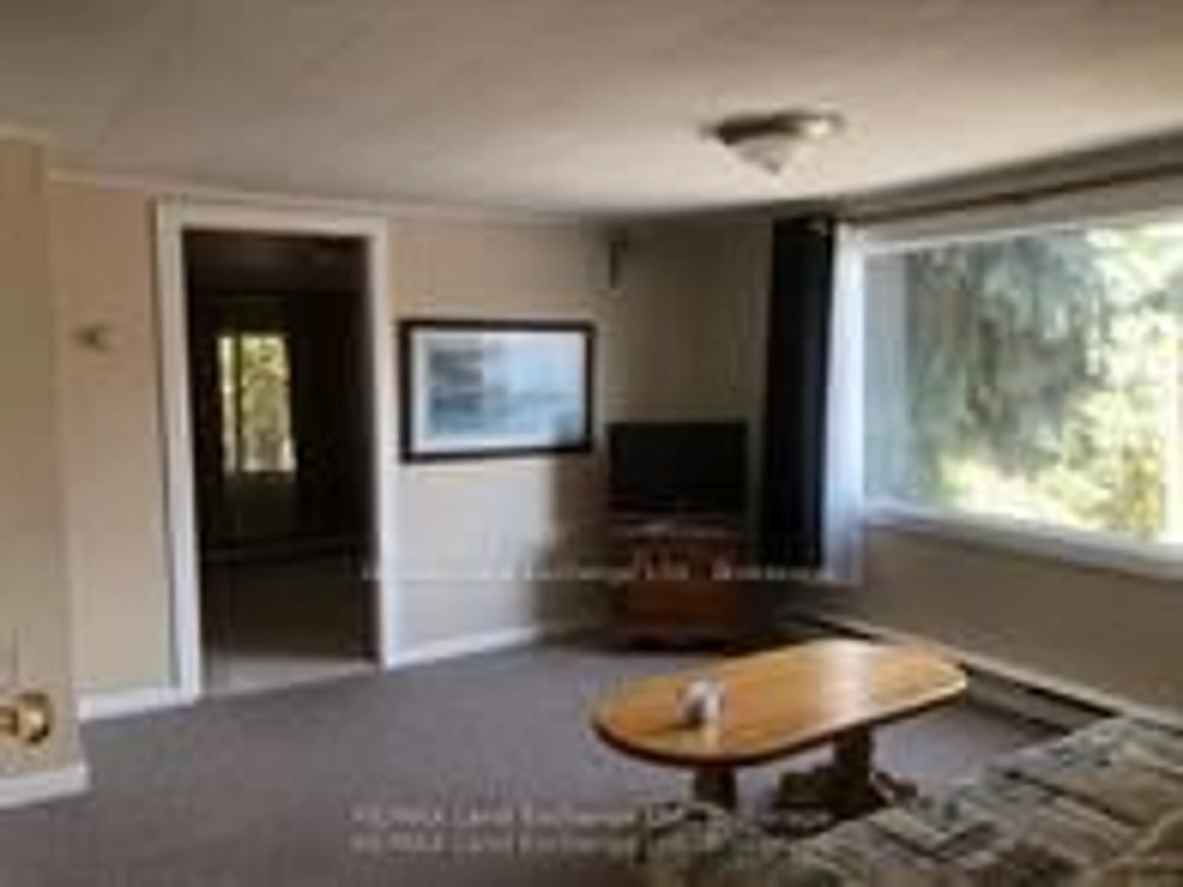 trreb/IMG-X13846752_0a8c7310-5e62-4ceb-b94c-fd206826114c-l.jpg