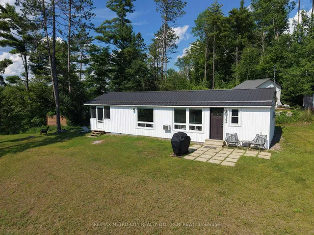 982 STONES LAKE Rd, Calabogie 3