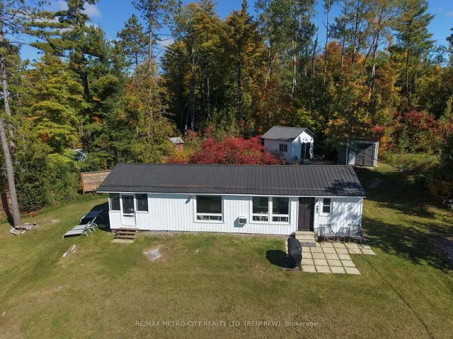 982 STONES LAKE Rd, Calabogie 2
