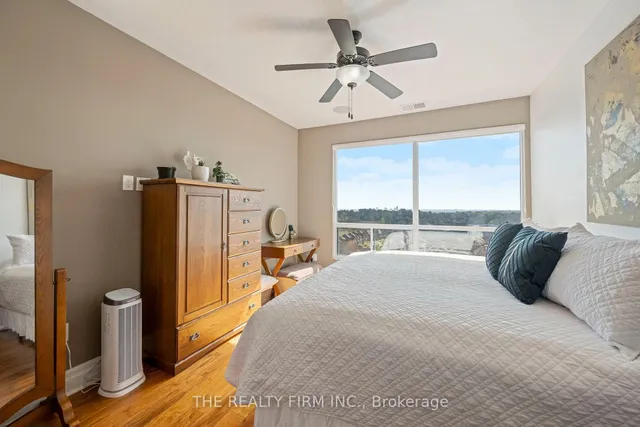 240 Villagewalk Blvd #1303, London North 5