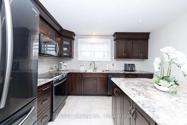 105 ELMA St, St. Catharines 5