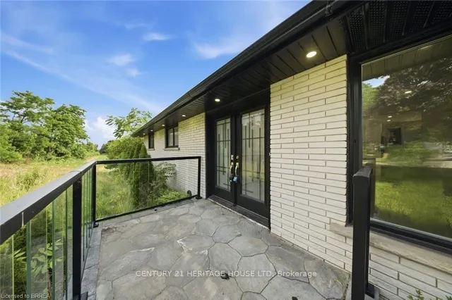 360 Bishopsgate Rd, Brant 3