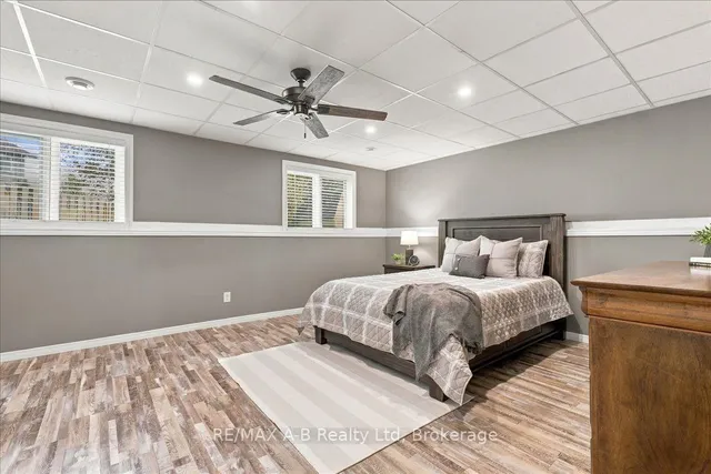 194 Norwood Crt, Stratford 5