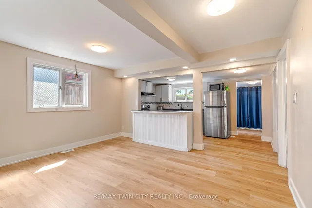 345 Nelson St, Brantford 5