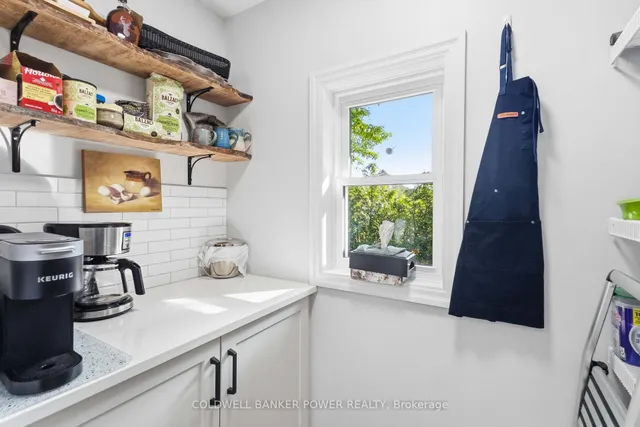 26041 Queens Line, West Elgin 5