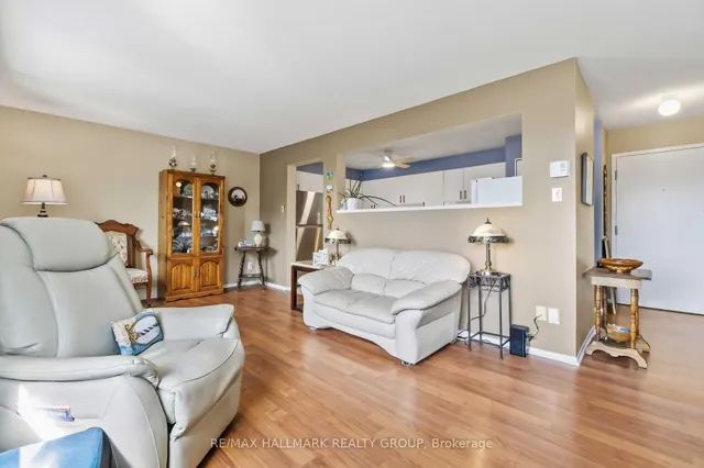 218 Viewmount Dr #400, Ottawa 5