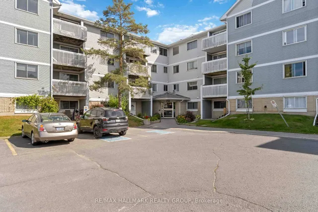 218 Viewmount Dr #400, Ottawa 2