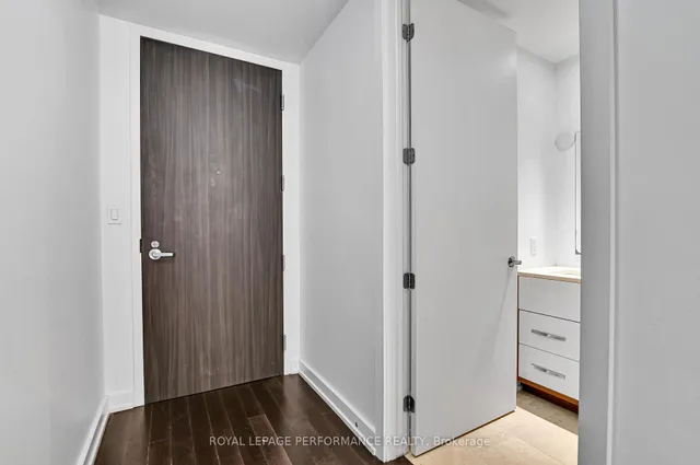 111 Champagne Ave #202, Ottawa 3