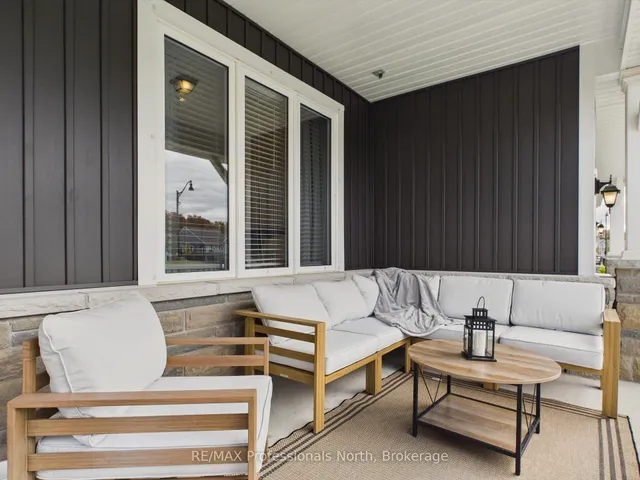 42 Chambery St, Bracebridge 2