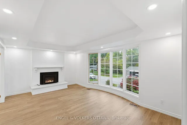 5293 Mclean Cres, Manotick 5