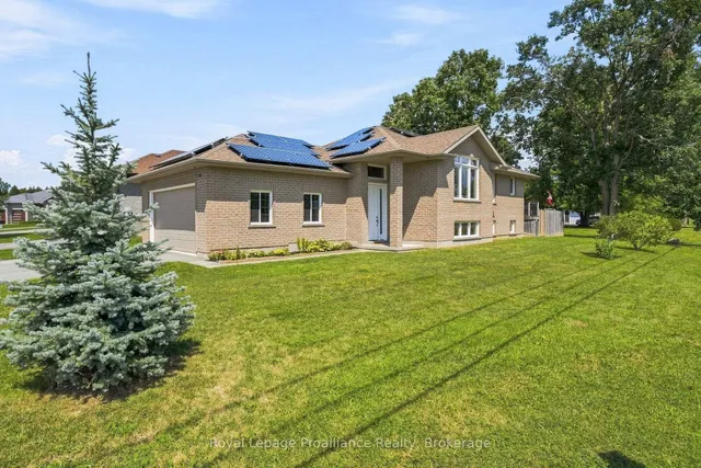 63 Freedom Cres, Quinte West 2