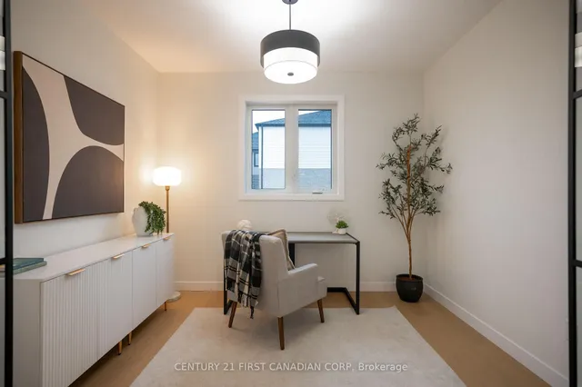 1378 Shields Pl, London North 4