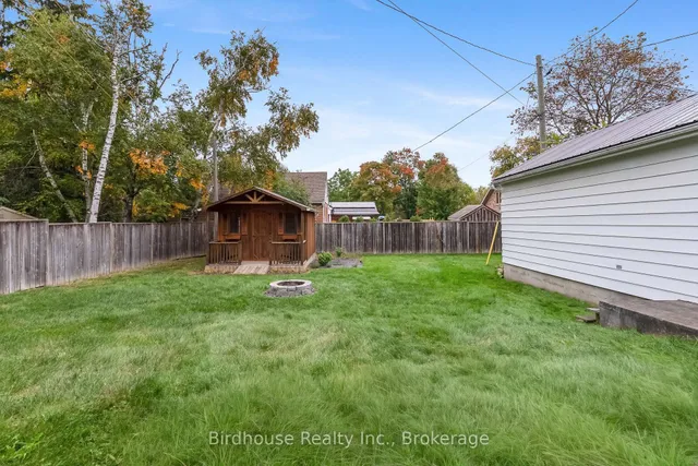 14 Angeline St, Kawartha Lakes 2
