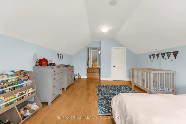141 BENJAMIN Crt, Loyalist 5