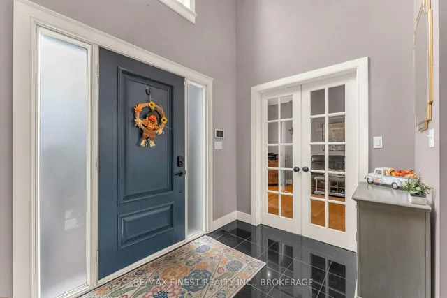 141 BENJAMIN Crt, Loyalist 4