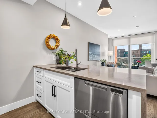 57 Lakeport Rd #307, St. Catharines 2