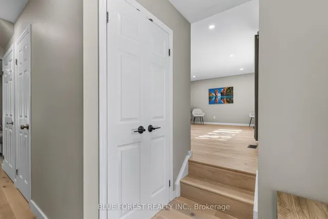 32 Meadowview Rd, London South 5