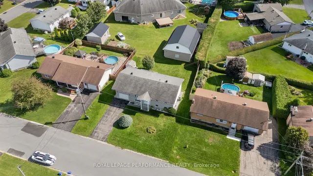 14 Albert St, Casselman 3