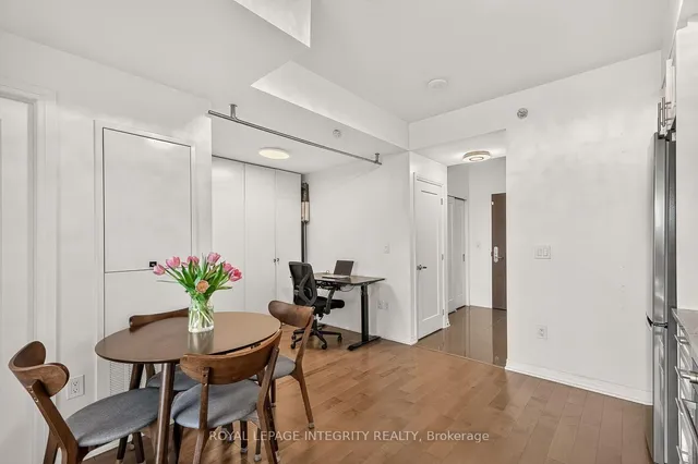 805 Carling Ave #703, Ottawa 5