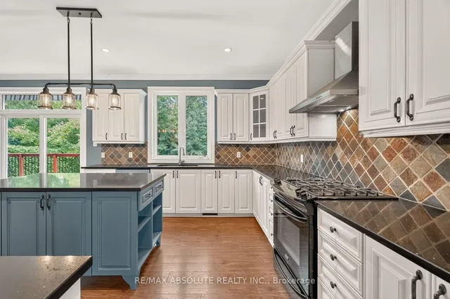 229 Marjan Cres, Ottawa 5