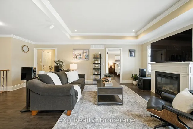 6 Cortland Way, Brighton 2