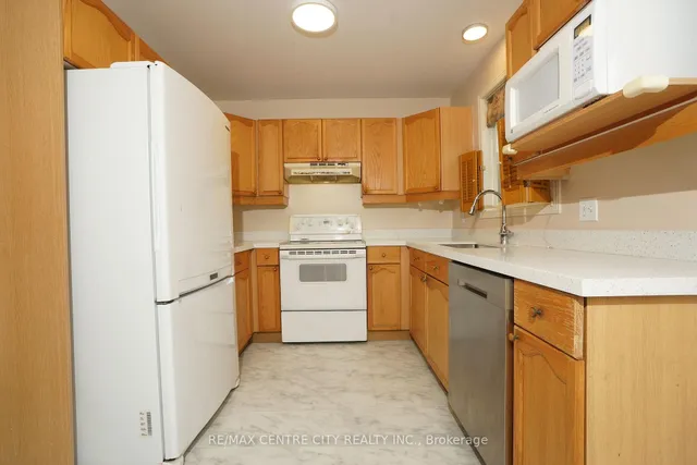 50 Chapman Crt #8, London North 5