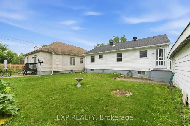 1613 Queensdale Ave, Ottawa 3